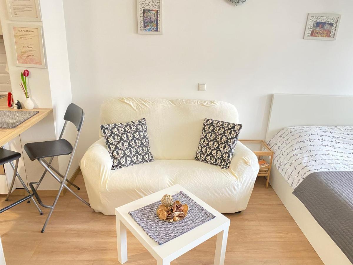 Molly'S Apartment Sofia Bagian luar foto